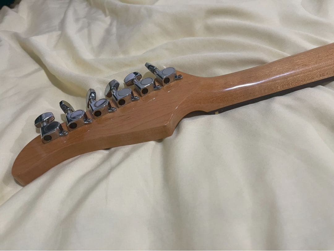 mushroom guitars マッシュルーム ストラトキャスター