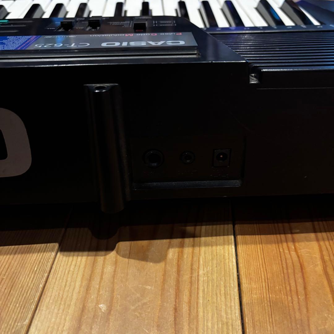 CASIO カシオ　CT-625 ピアノ　電子キーボード　スタンド付き