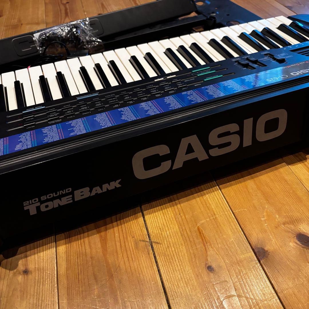 CASIO カシオ　CT-625 ピアノ　電子キーボード　スタンド付き