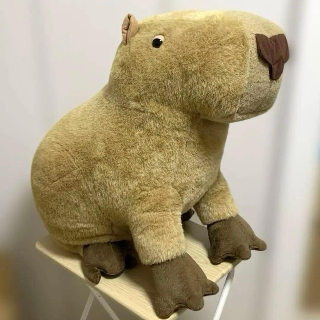 超大型　実物サイズ　カピパラ　ぬいぐるみ
