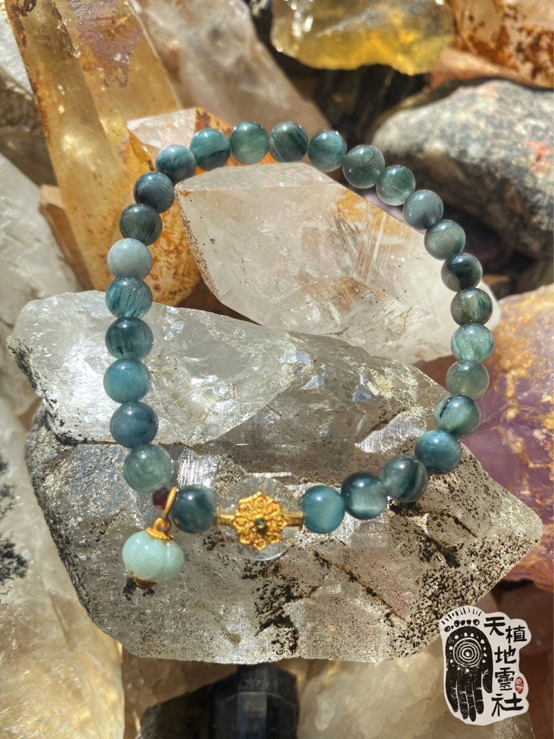 【一点物】青兎毛水晶 | 静かなる深海、響き合う宇宙