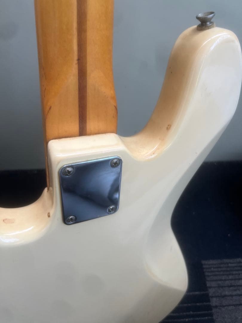 １４０８.Fender Jazz Bass アイボリー ベース