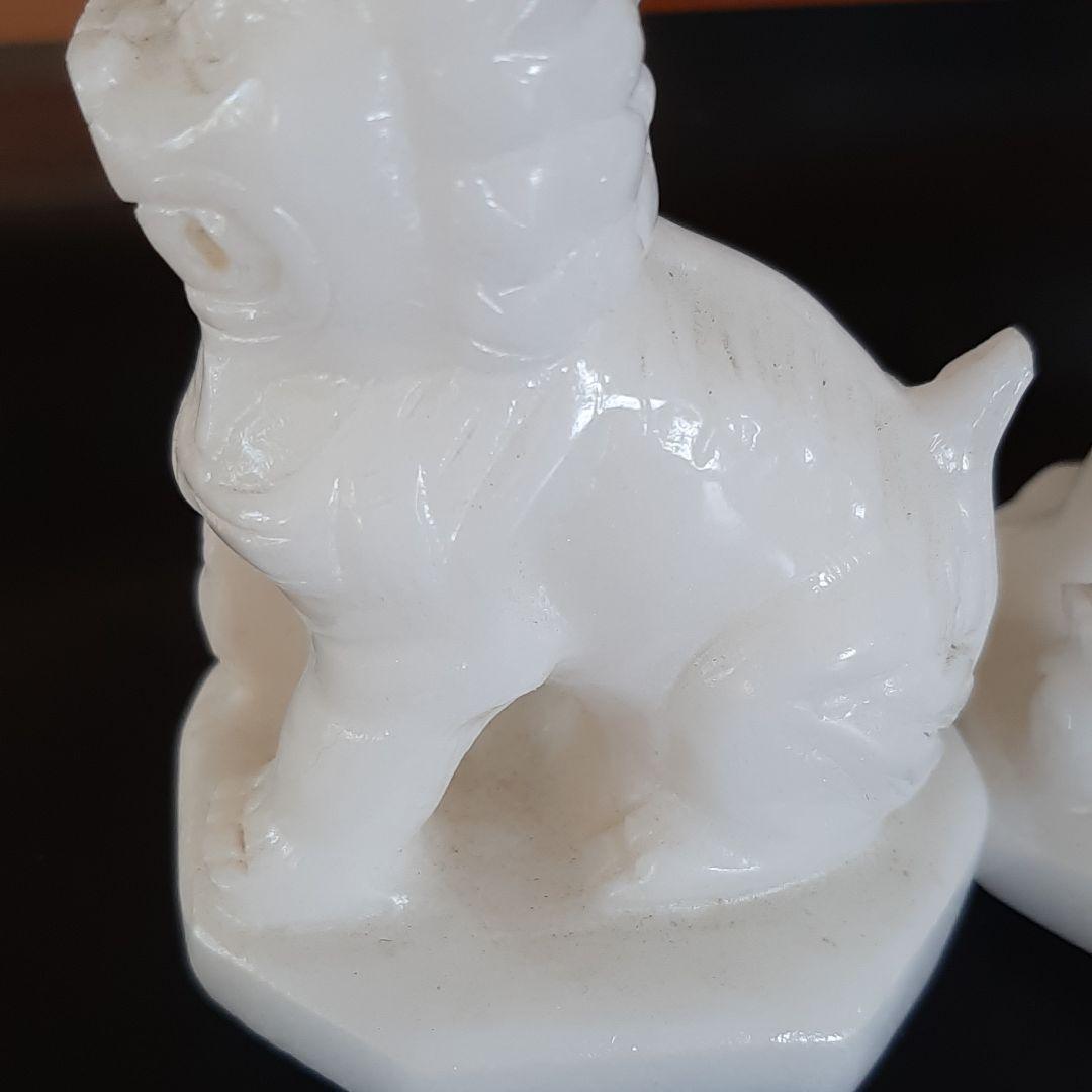 手彫り 白玉石　漢白玉獅子重さ約610g