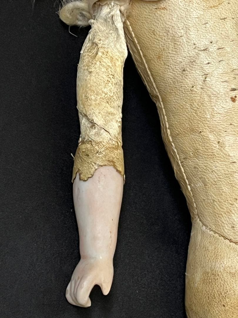 アンティークビスクドール 追加確認画像です