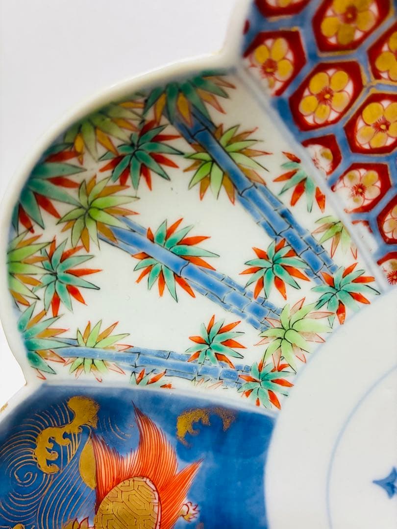希少 明治 伊万里 有田焼 名工 中島儀兵 白川儀平 染錦金彩吉祥尽くし 輪花皿