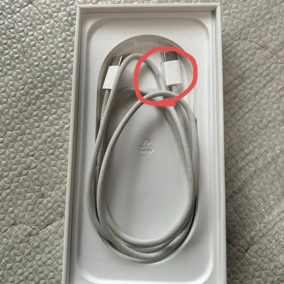 iPhone 16 Pro 256GB ブラックチタニウム