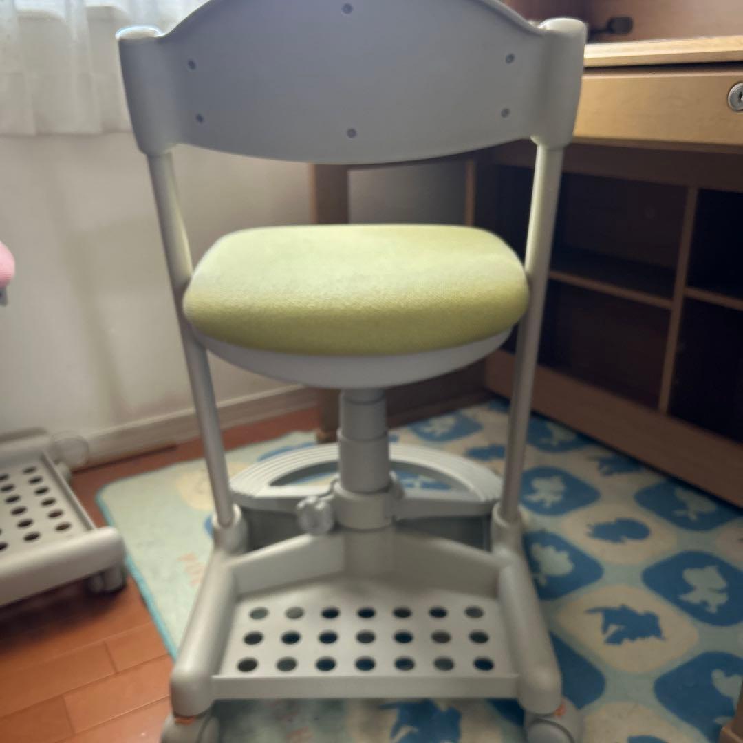 学習椅子