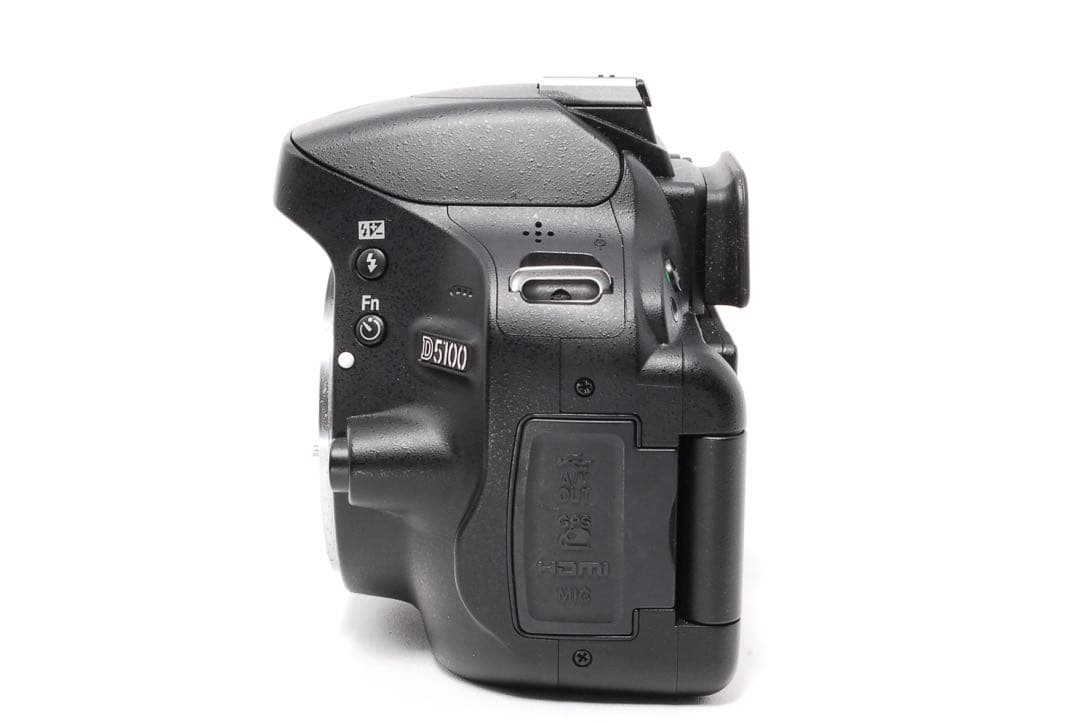 ◆Nikon D5100◆ショット数僅か◆すぐ使える◆一眼レフカメラ◆手ぶれ補正