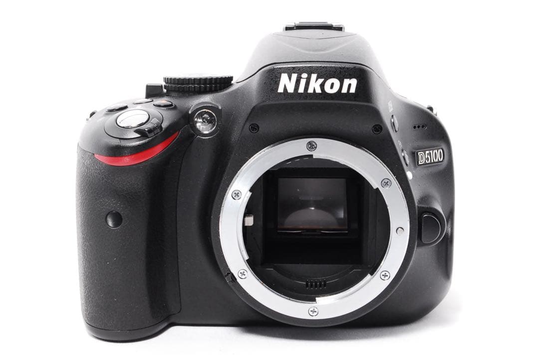 ◆Nikon D5100◆ショット数僅か◆すぐ使える◆一眼レフカメラ◆手ぶれ補正