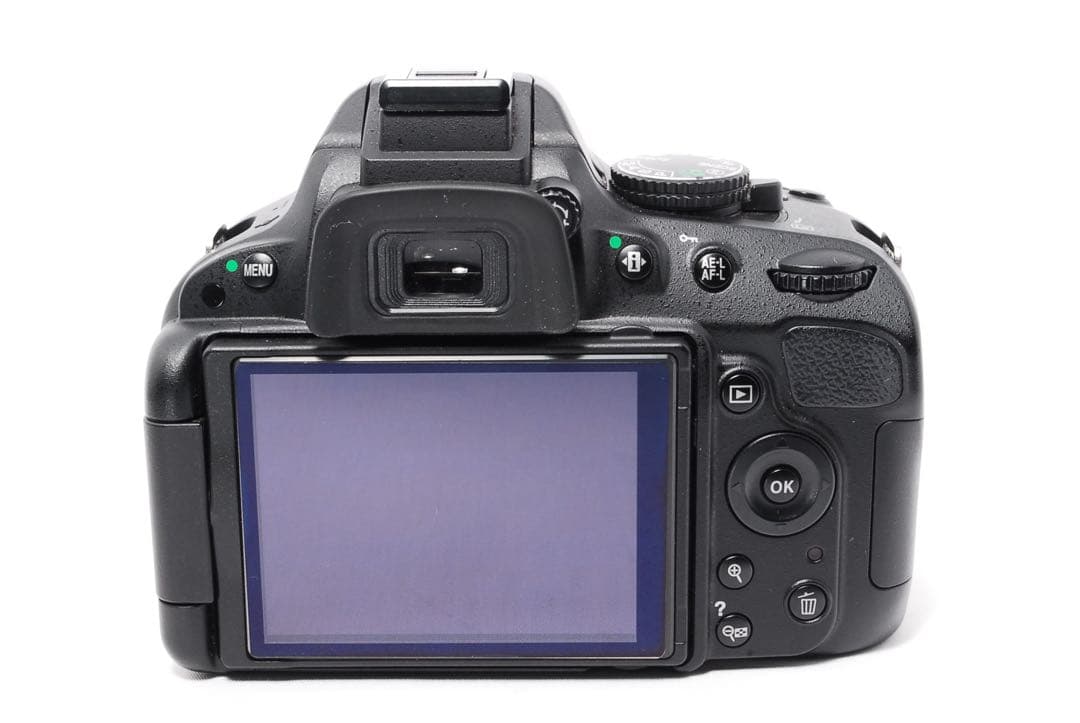 ◆Nikon D5100◆ショット数僅か◆すぐ使える◆一眼レフカメラ◆手ぶれ補正