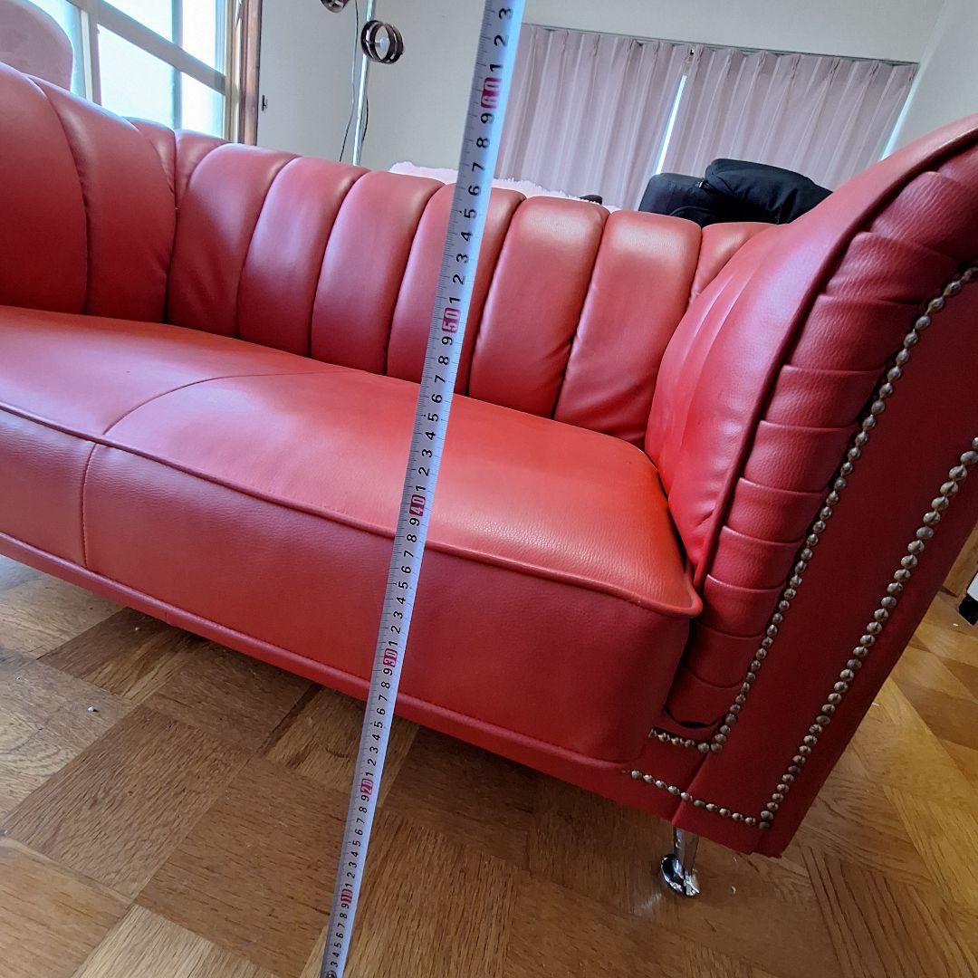 【美品】アンティーク調 2人掛けソファ チェスターフィールド風 レッド 鋲打ち