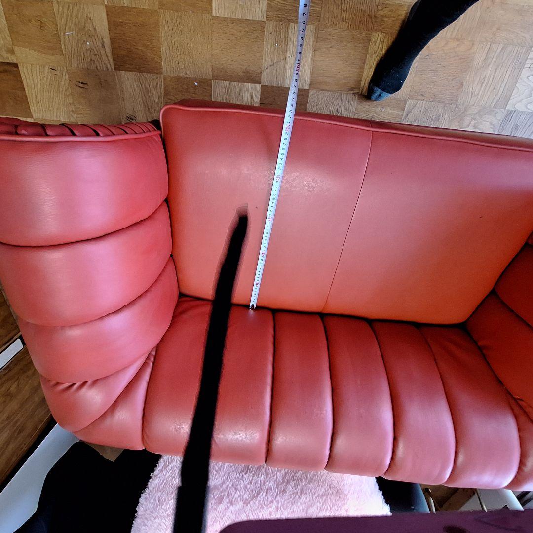 【美品】アンティーク調 2人掛けソファ チェスターフィールド風 レッド 鋲打ち