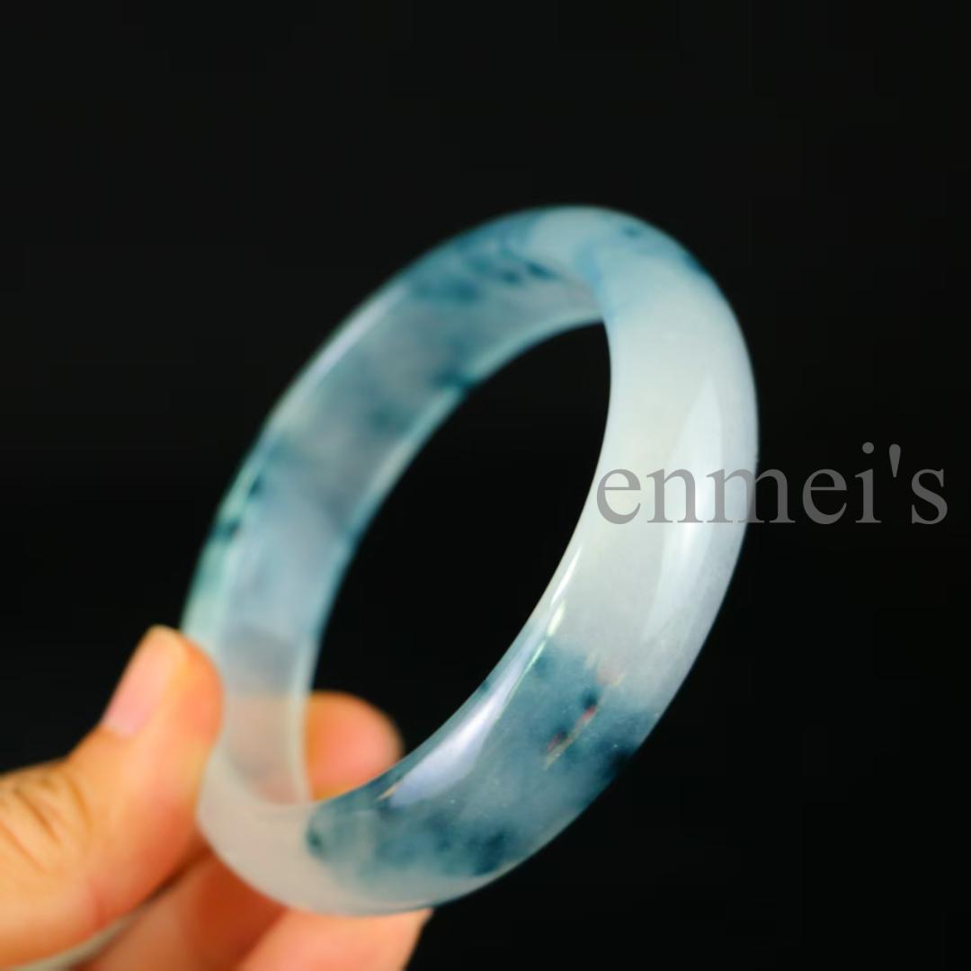 天然高氷種翡翠 バングル手彫ブレスレット 無傷 精工細作 透明感 贈答／観賞用