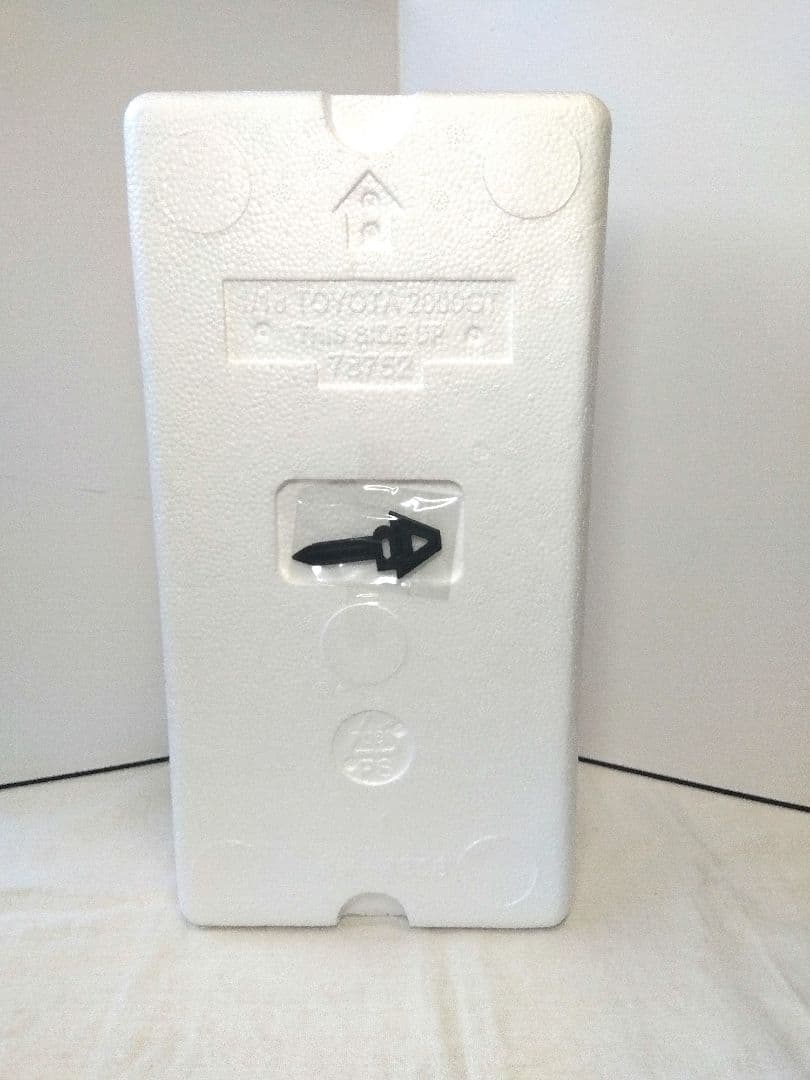 2825　オートアートトヨタ2000GT ワイヤースポーク