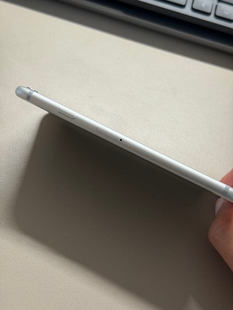 Apple iPhone 6 128GB シルバー 本体