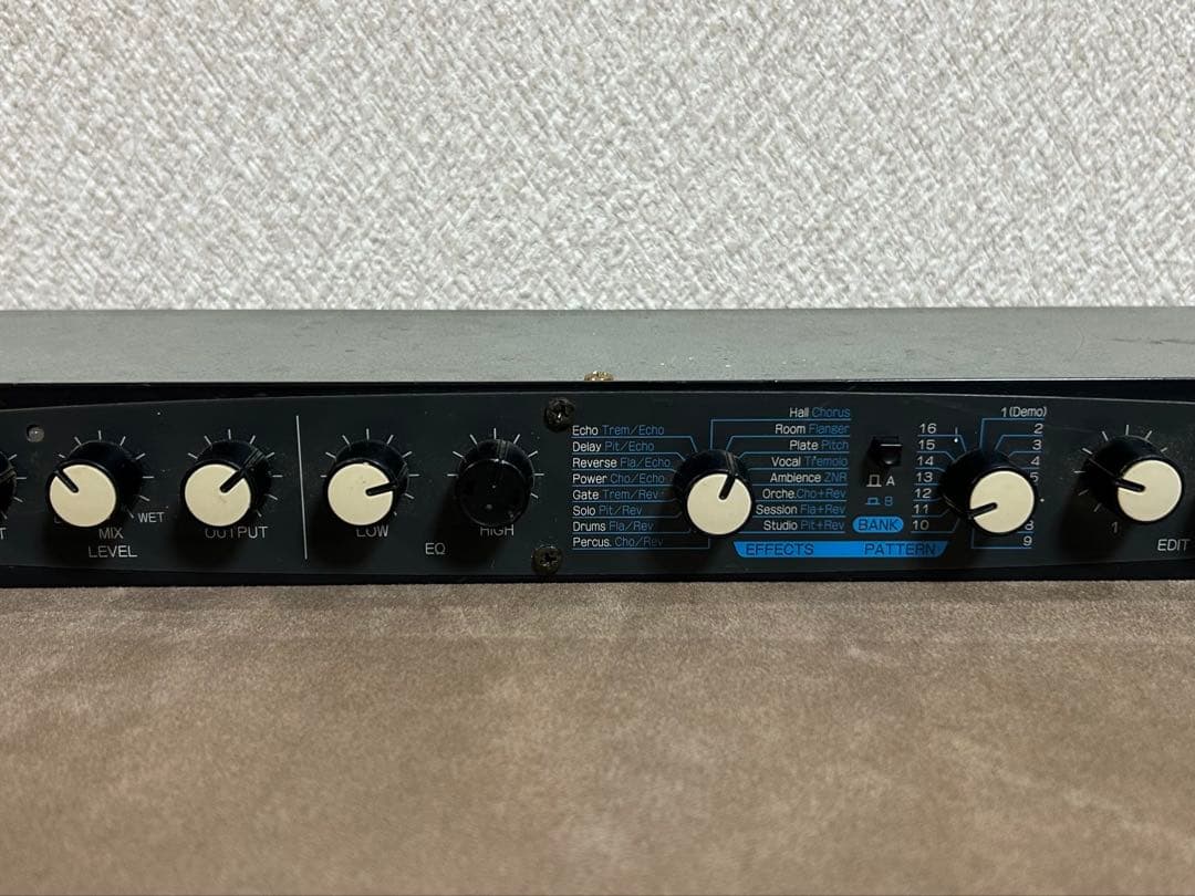 ZOOM Studio 1202 エフェクター 空間 ズーム マルチ ラック
