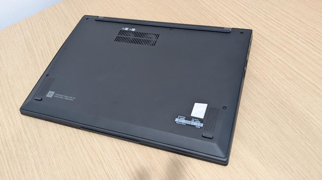 ThinkPad X1 Carbon Gen 10（保証付き、5G）