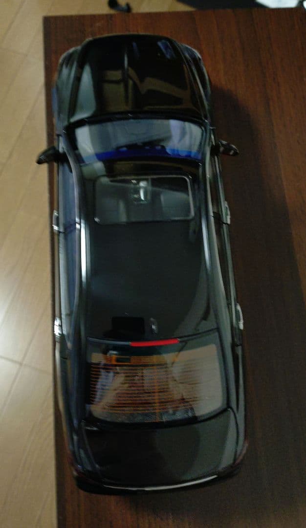 オートアート 1/18 レクサス LS600hL ミニカー　黒