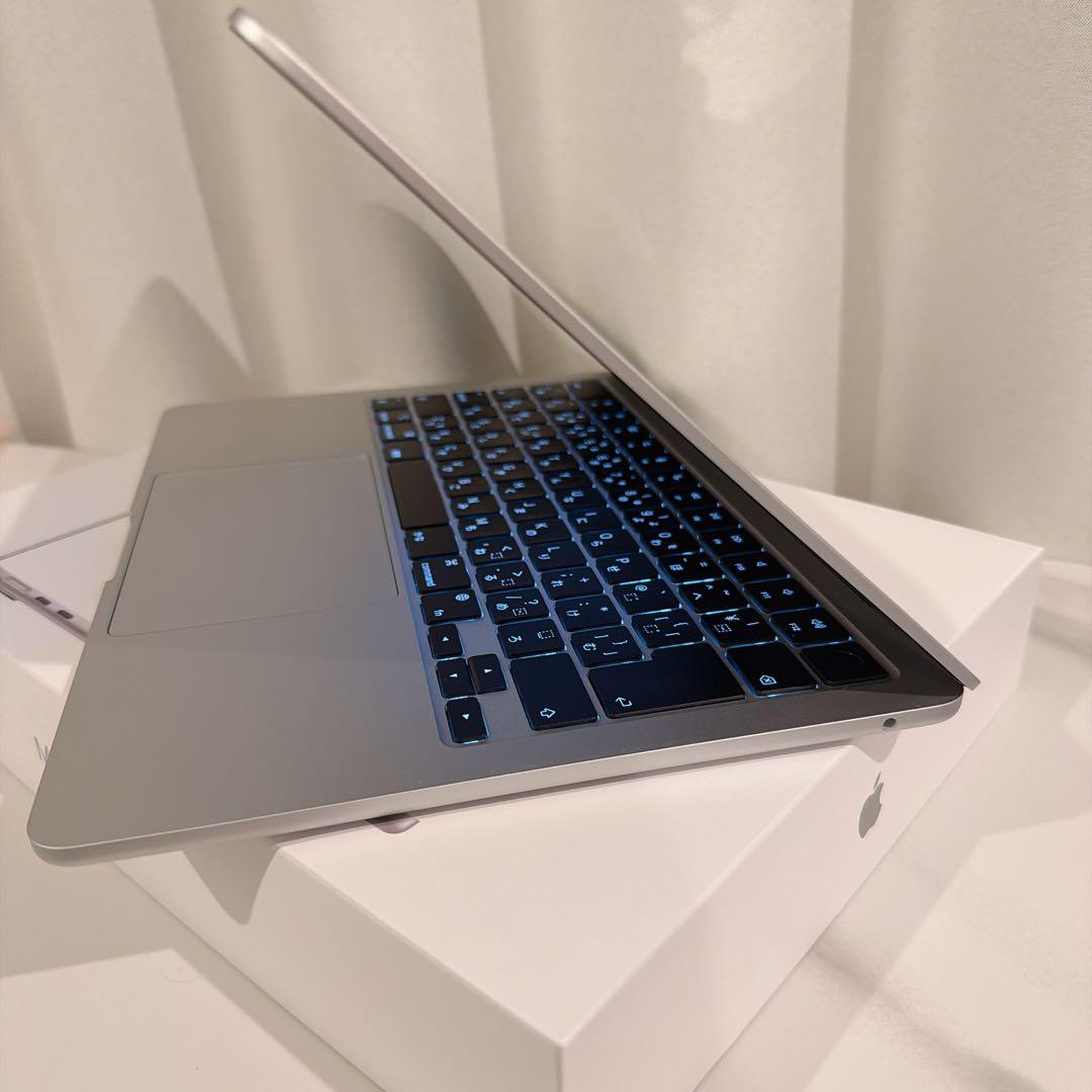 13インチ MacBook Air M3 SSD256GB メモリ16GB