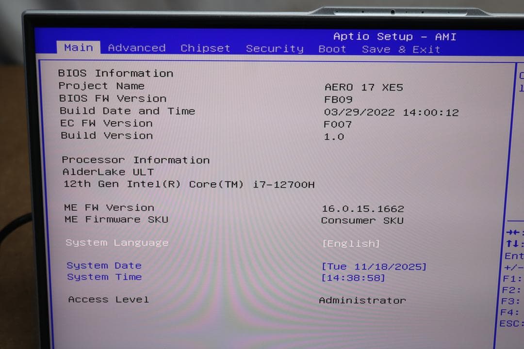 初期化済 ノートPC Corei7-12700H 1TBSSD 32GB 8GB