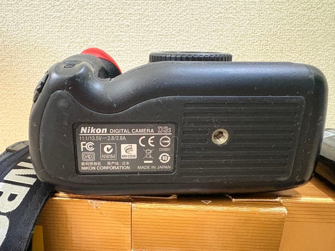 【ショット数35344枚】Nikon D3s ボディ最終価格