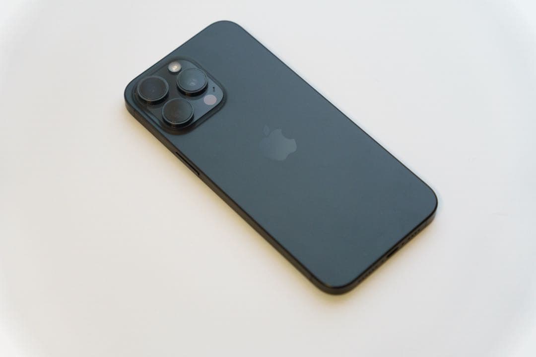 iPhone 15 Pro Max 256GB SIMフリー ブラックチタニウム