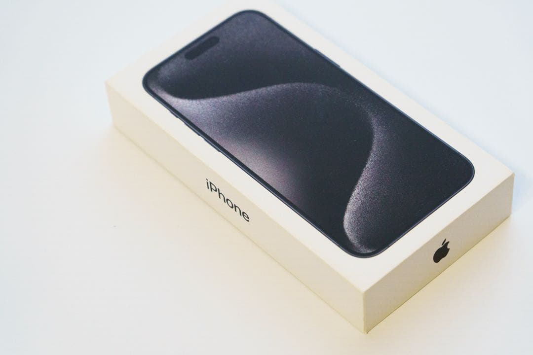 iPhone 15 Pro Max 256GB SIMフリー ブラックチタニウム