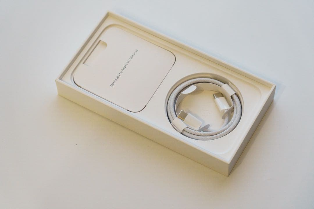 iPhone 15 Pro Max 256GB SIMフリー ブラックチタニウム