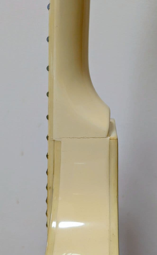 メーカー不明レスポールタイプ　3ピックアップ使用 パーツ無しジャンク