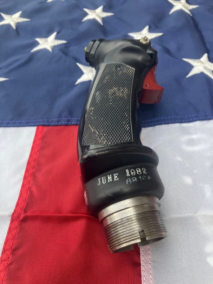 F-4操縦桿B-8A(実物)三菱電機82年6月製造