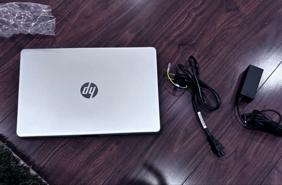 実質未使用 HP 15.6型 フルHD Ryzen3 8GB オフィス付き！