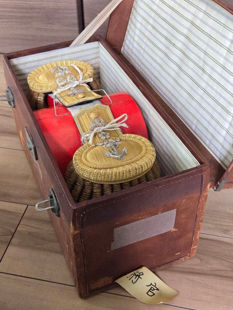 コレクター放出　日本海軍将官正帽&肩章No .2