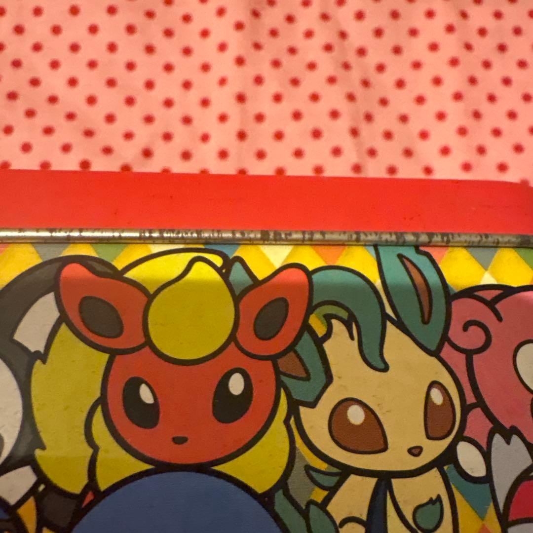 ポケモンセンター限定　ポケモンドール柄のお菓子の空き缶　2個セット