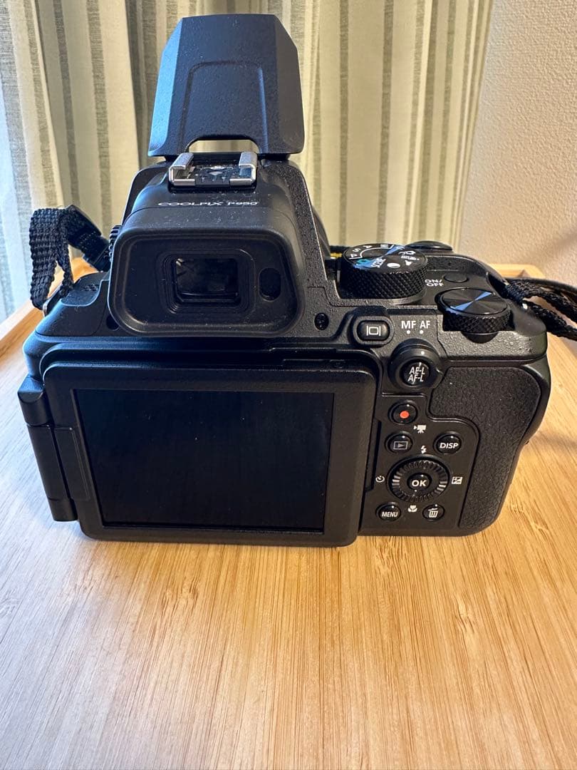 Nikon coolpix p950 ミラーレスカメラ 83倍ズーム