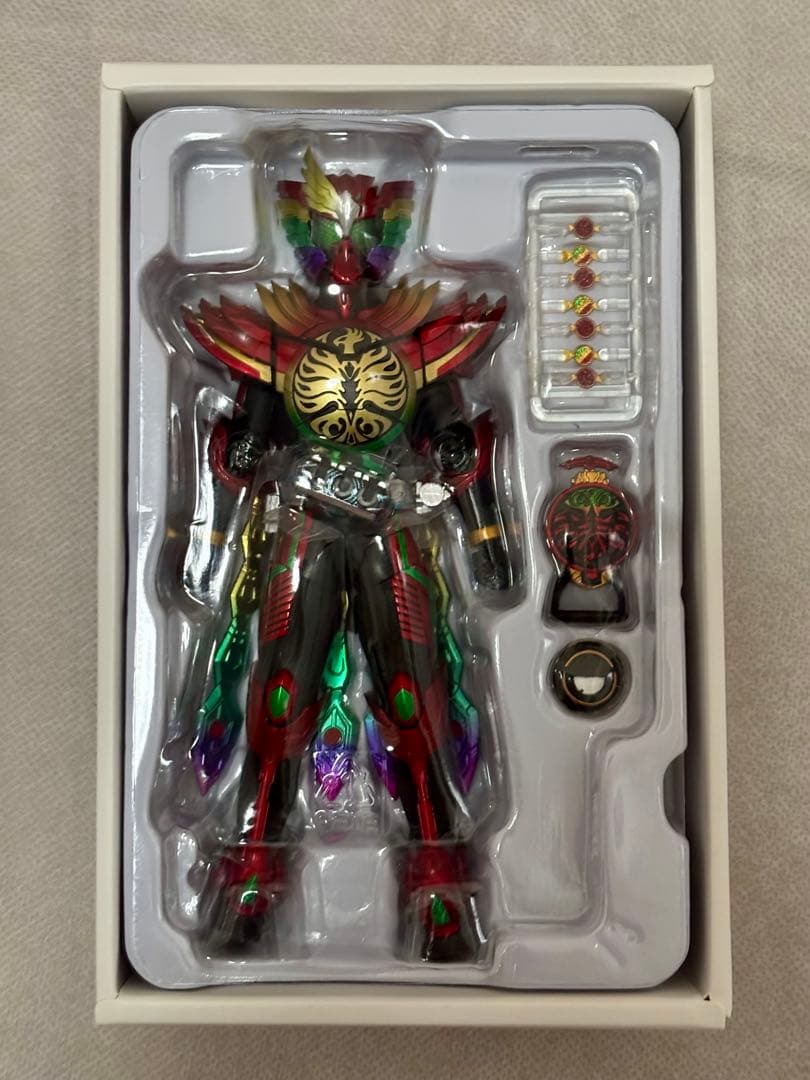 S.H.Figuarts 真骨彫 仮面ライダーオーズ タジャドルコンボエタニティ