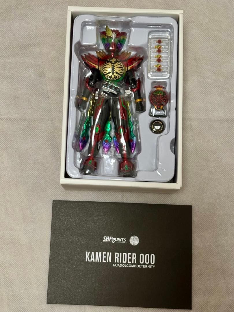 S.H.Figuarts 真骨彫 仮面ライダーオーズ タジャドルコンボエタニティ
