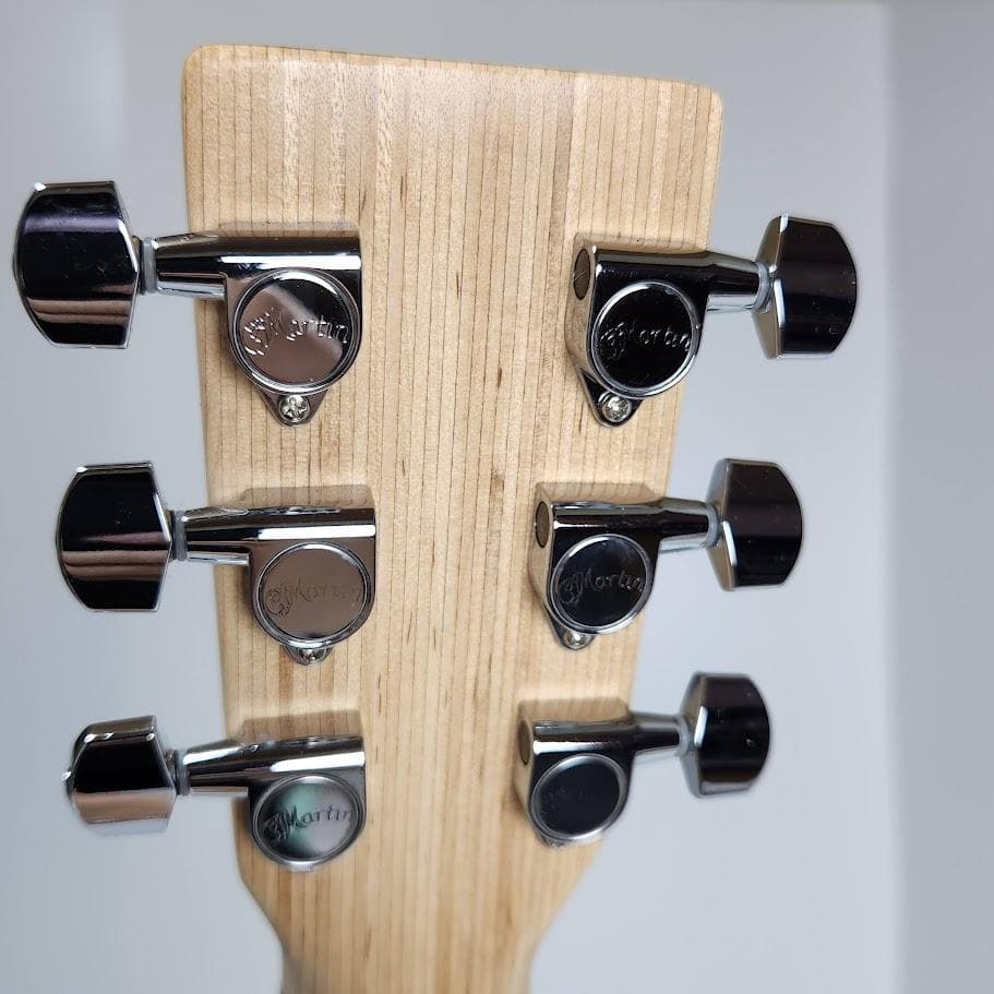 【希少】Martin LX WHITE リトルマーチン　トラベルギター　白
