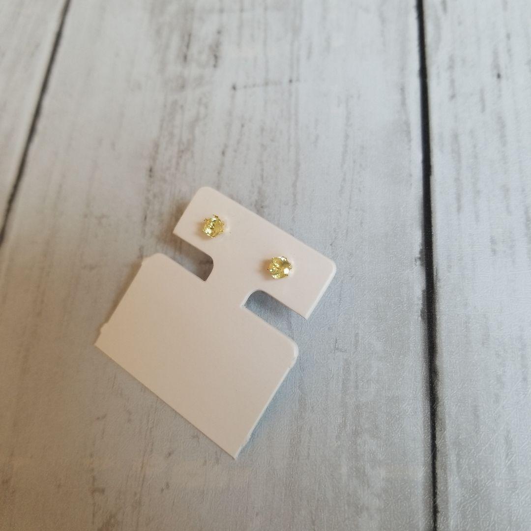 K18・パロットクリソベリル・ピアス