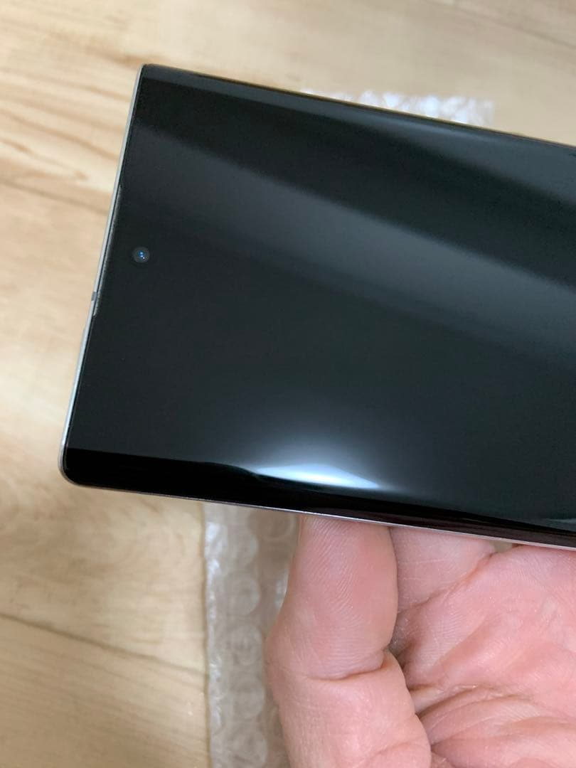 概ね美品　Arrows NX9 ホワイト　スマートフォン F-52A ドコモ
