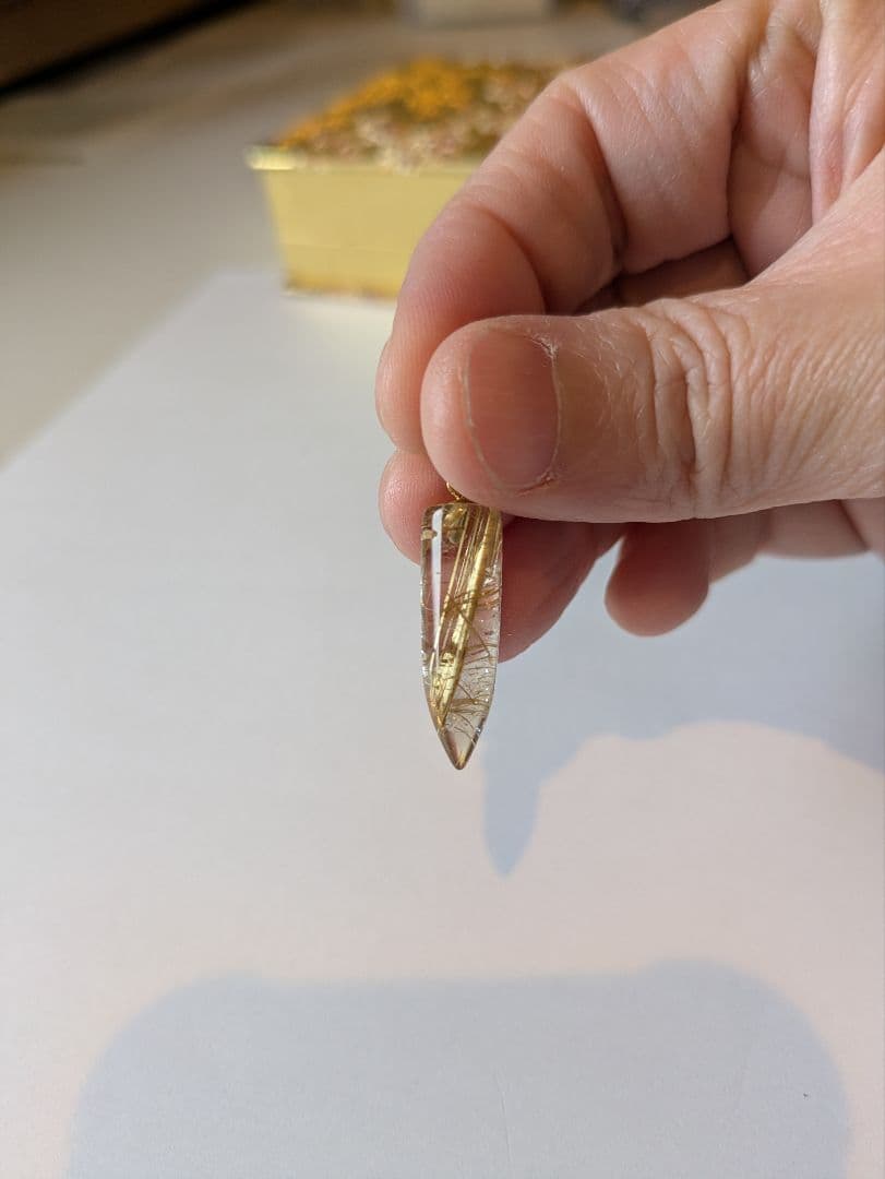 Ｋ18 タイチンルチル ペンダントトップ 天然石 パワーストーン アクセサリー