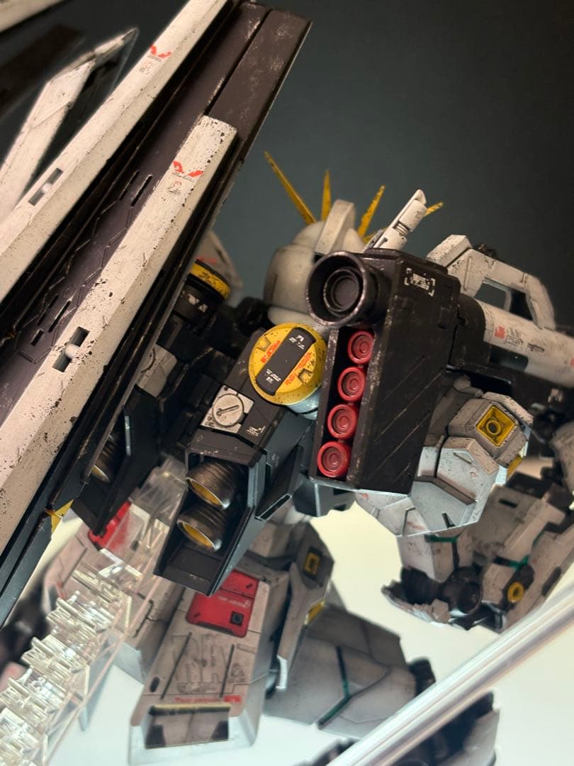 【塗装済】MG νガンダム Ver.Ka【完成品】