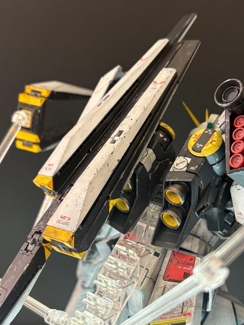 【塗装済】MG νガンダム Ver.Ka【完成品】