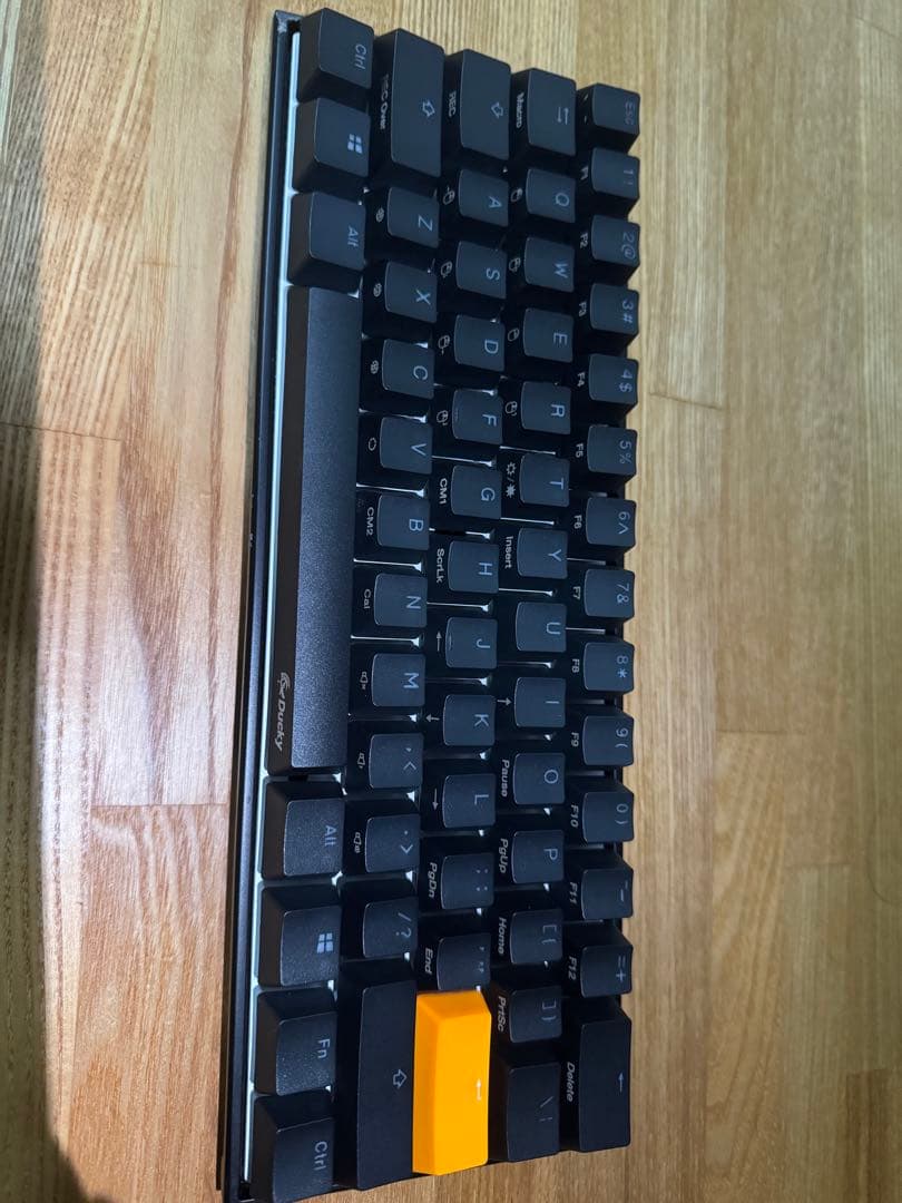 DUCKY Mecha mini RGB シルバー軸（ブラック）