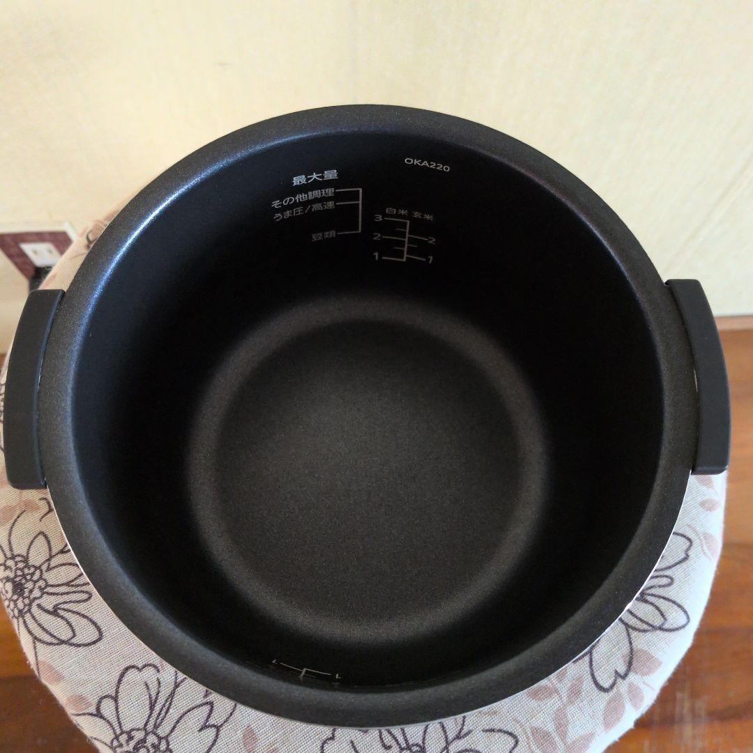 【タイガー】電気圧力鍋 品番COK-B220マットブラック　12/18までの出品