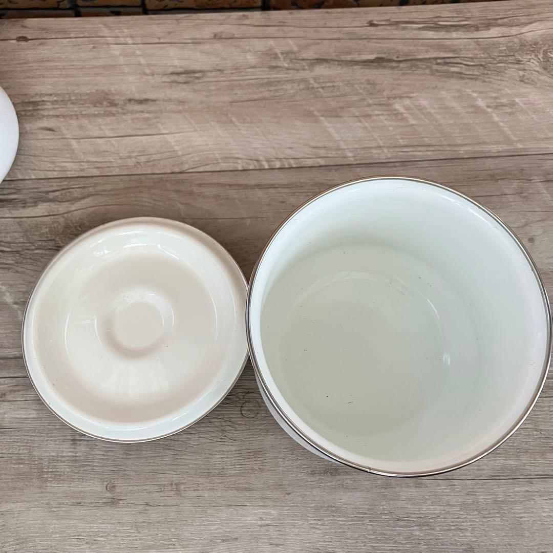 D-4 【昭和レトロ】花柄 ホーロー 蓋付きキャニスター 2個セット