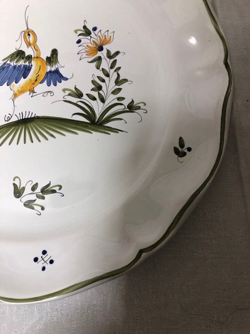 美品　南フランスのMoustier焼の手書き花リムプレート24,5cm