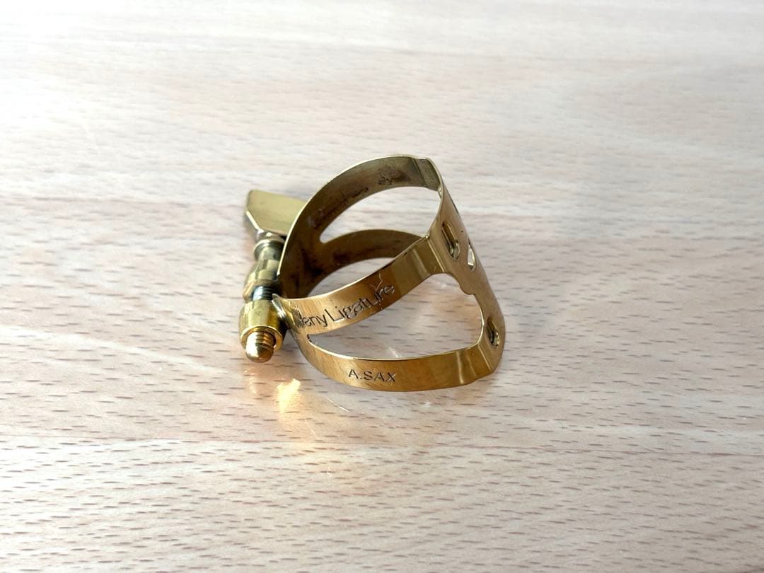 ヤナギサワ アルトサックス マウスピース YANY AC140リガチャーキャップ