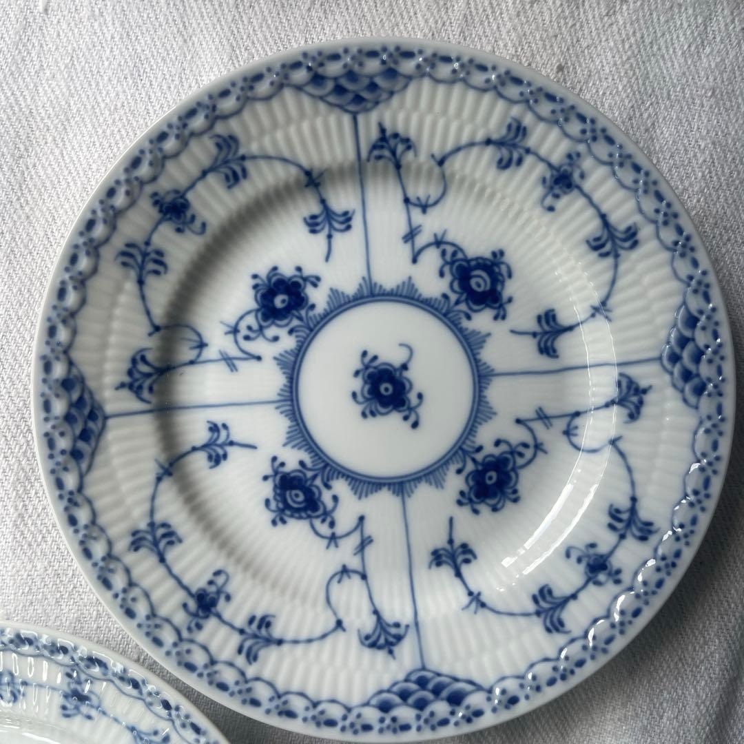 ロイヤルコペンハーゲン　ブルーフルーテッドハーフレース2枚 16.5cm ①