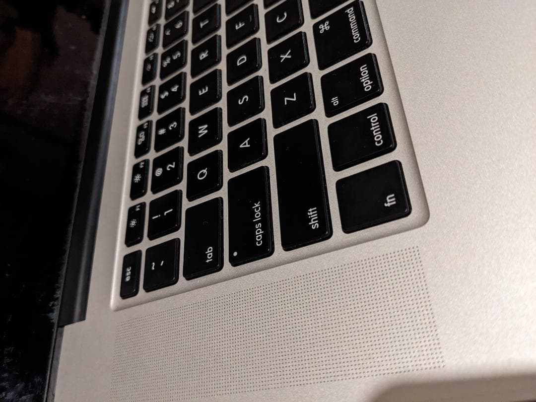 MacBook Pro A1398 SSD 2TB 16GB 15インチUS