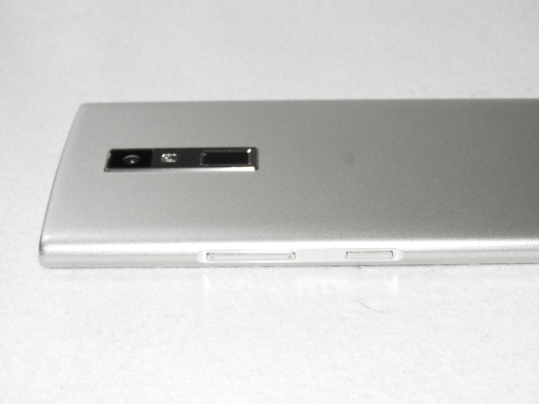 KYOCERA URBANO V04 KYV45 au SIMフリー